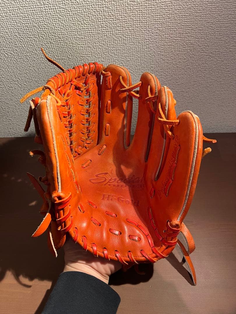 硬式内野手用グローブ　ハイゴールド