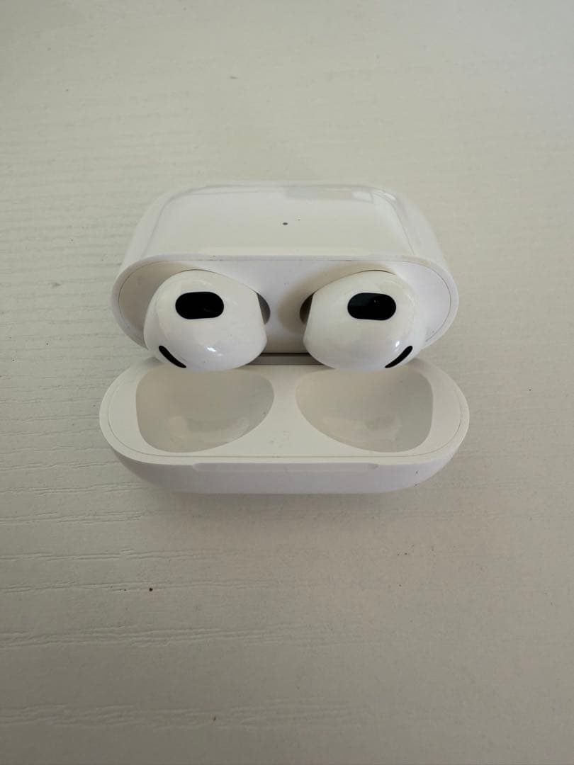 純正AirPods 第3世代　 本体 A2564 A2565 A2566