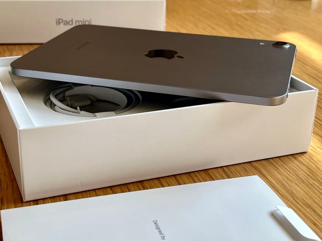 新品同様 iPad mini A17pro 128gb 第７世代