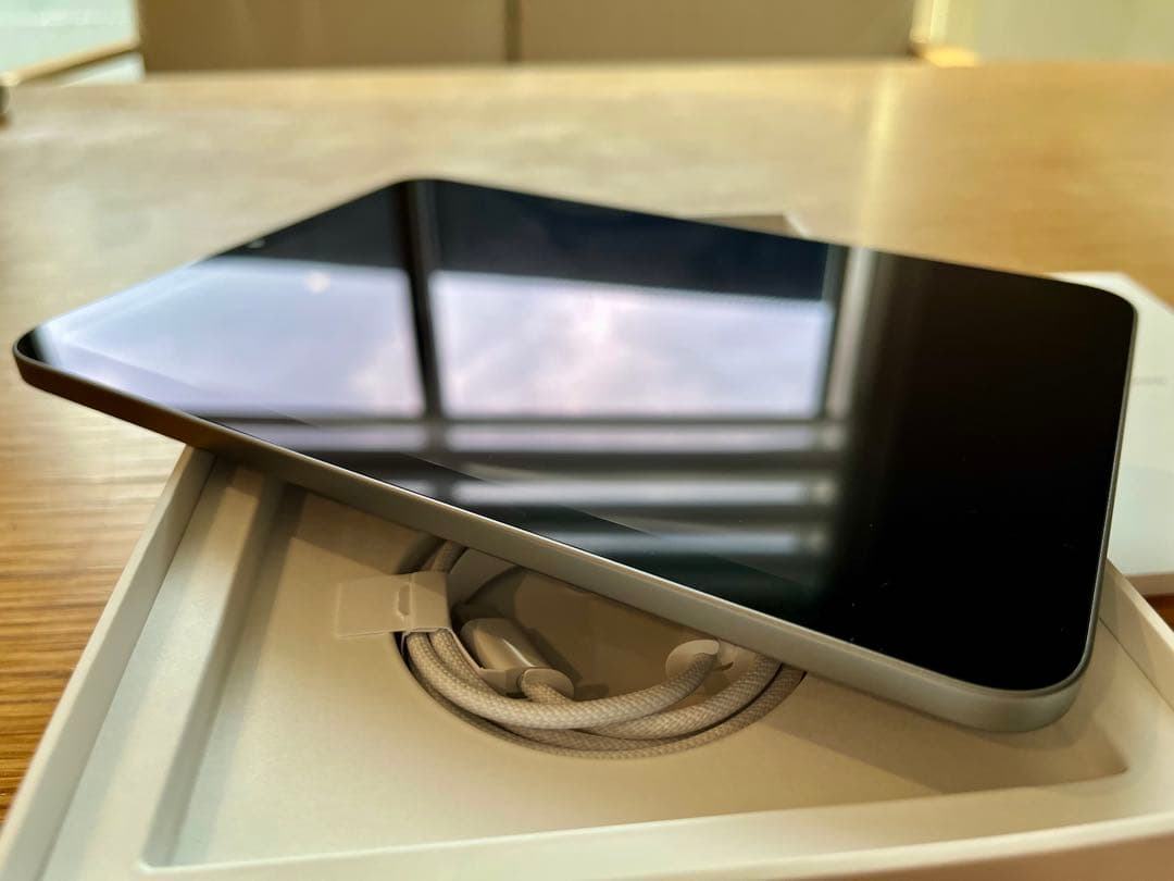 新品同様 iPad mini A17pro 128gb 第７世代