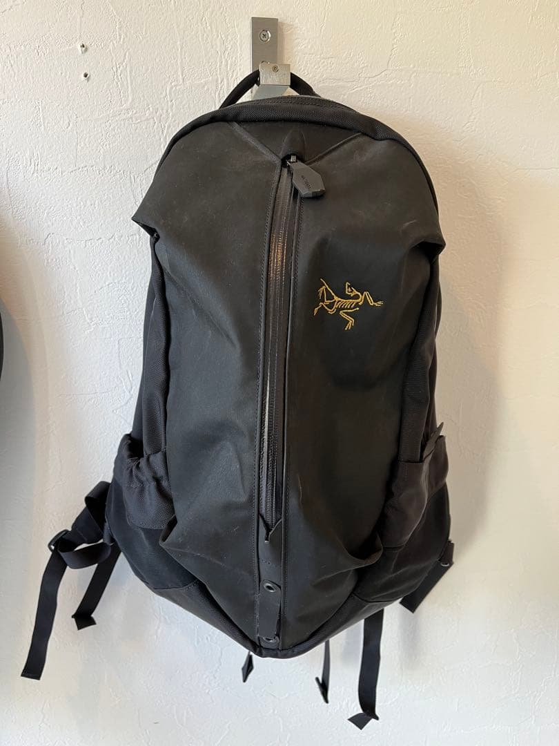 海*蔵様 早い者勝ち！2022年製造　arc'teryx arrow 16 ブラ