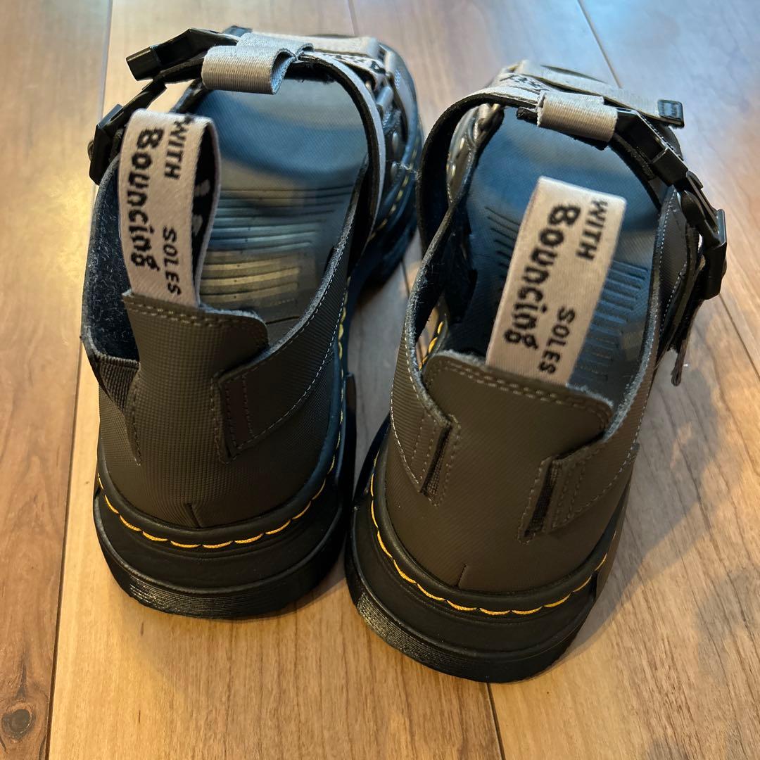 ドクターマーチン　サンダル　トラクト　ペアソン 2 /2025春夏限定色　UK8