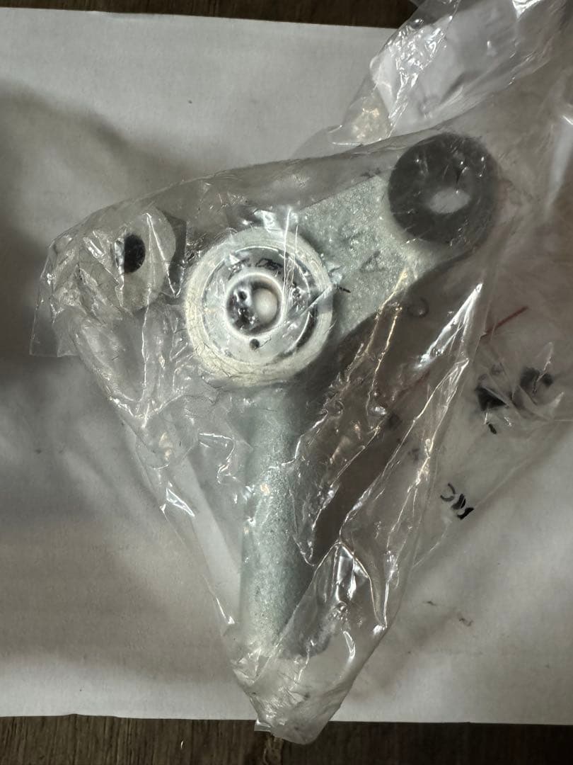 フェラーリ　F355 テンショナーダンパーセット　新品