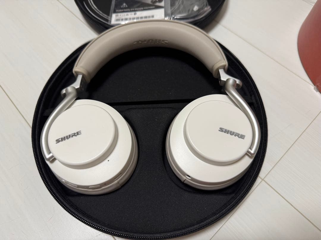 美品　SHURE aonic50 ワイヤレスヘッドホン　SBH2350-WH-A