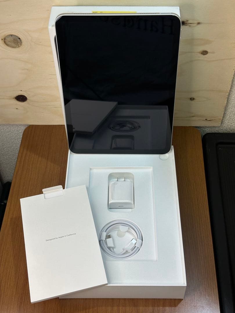 【極美品】iPad 11インチ128GB MD3Y4J/A F4VT7