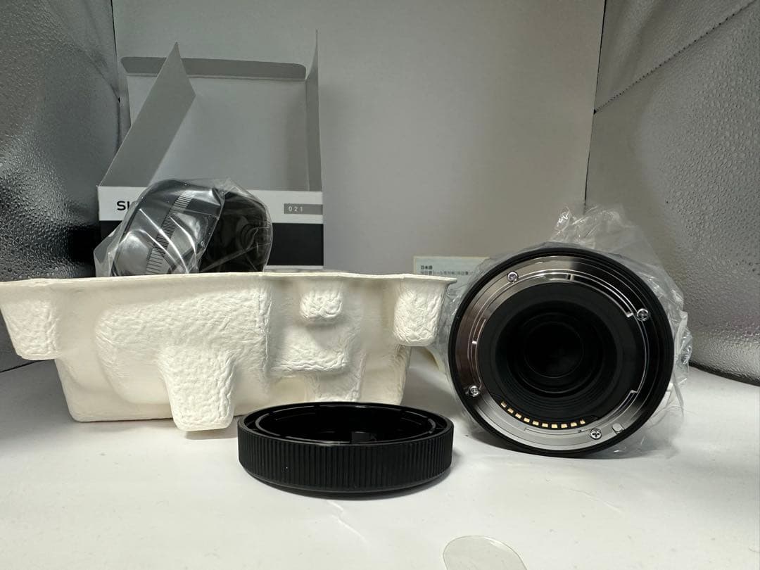 新品 SIGMA シグマ カメラレンズ 18-50mm F2.8 DC DN