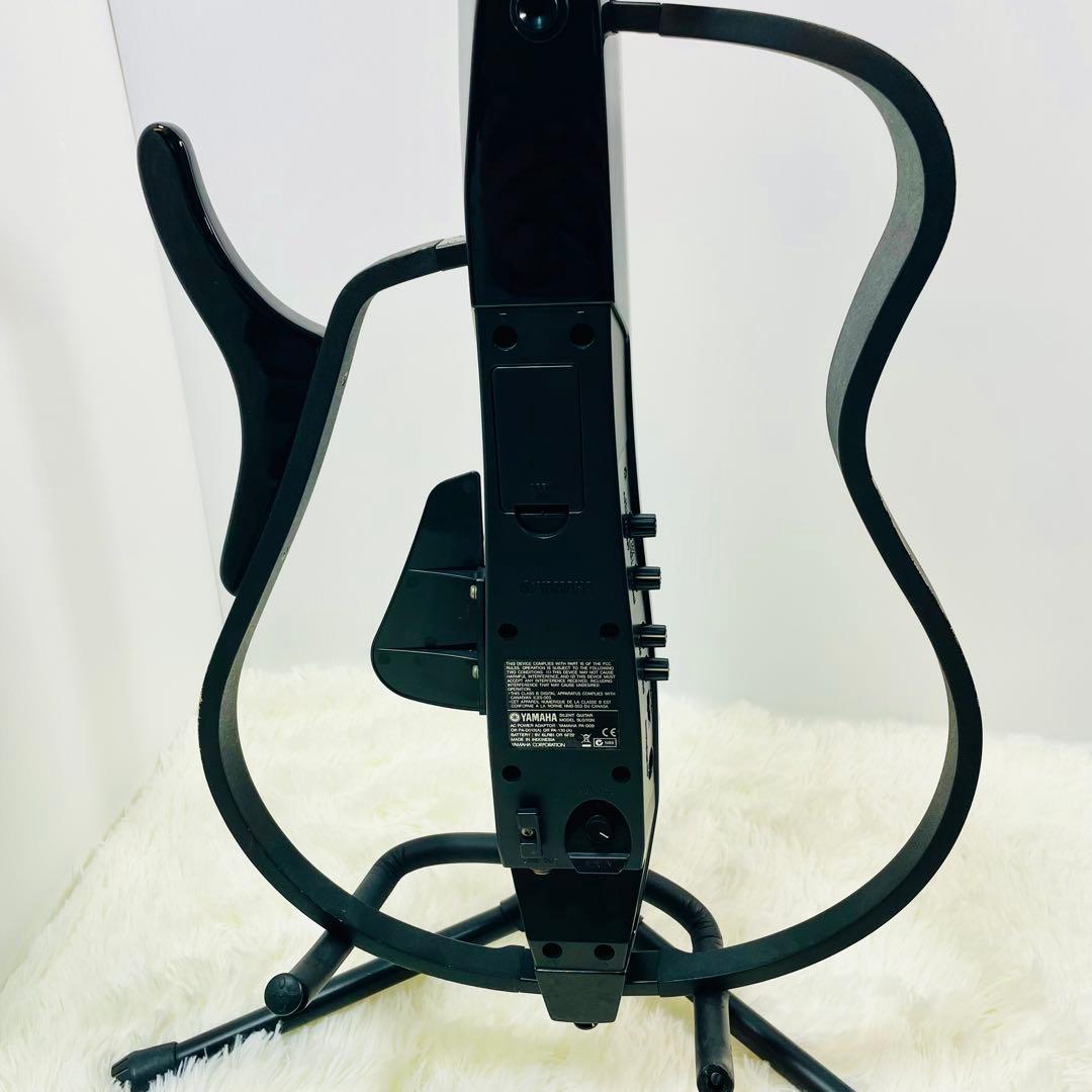 超美品　YAMAHA サイレントギター　SLG110N ブラック　ヤマハ