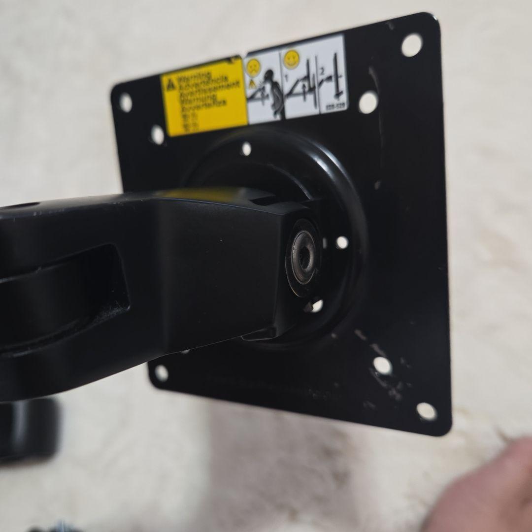 D*N様 Amazon Basics モニターアーム エルゴトロンOEM品