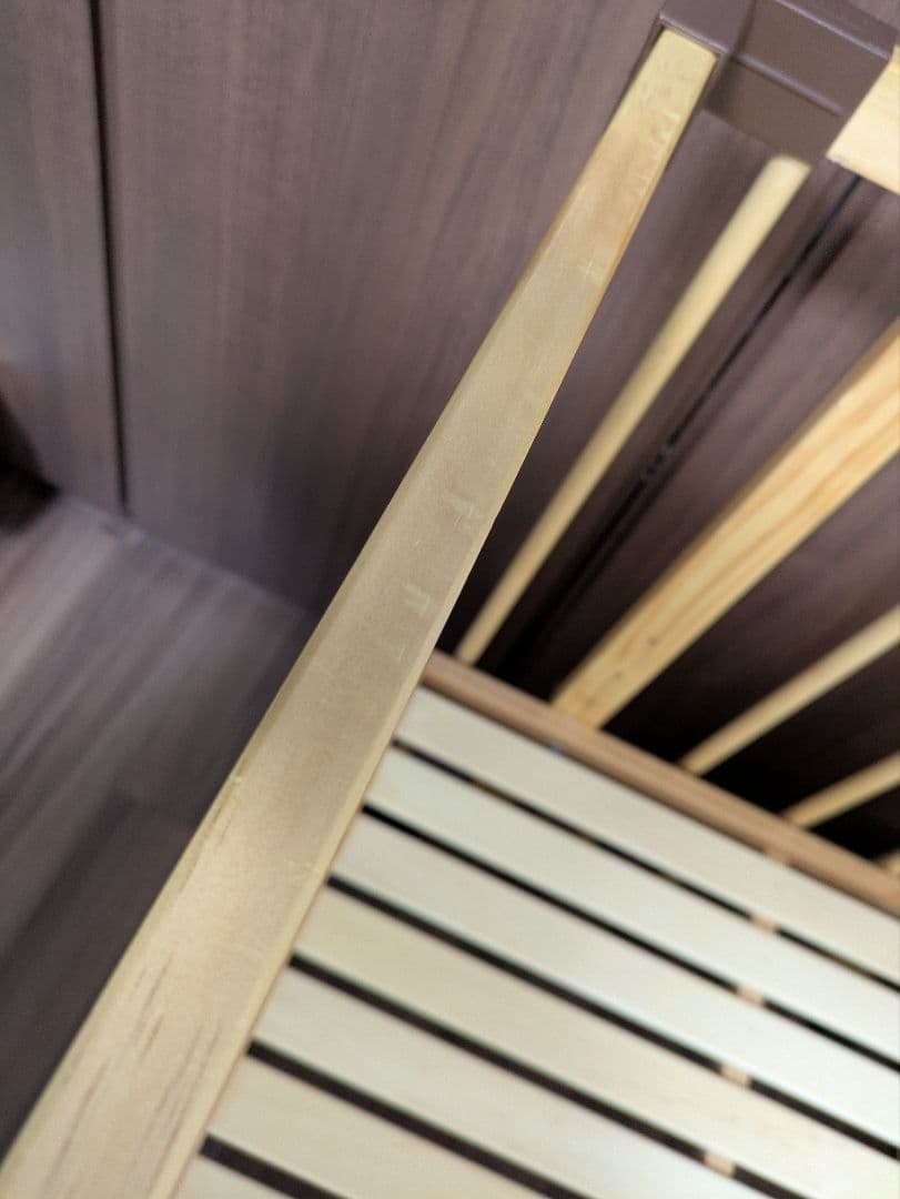 おこぜー färska ベビーベッド 調整可能な高さ