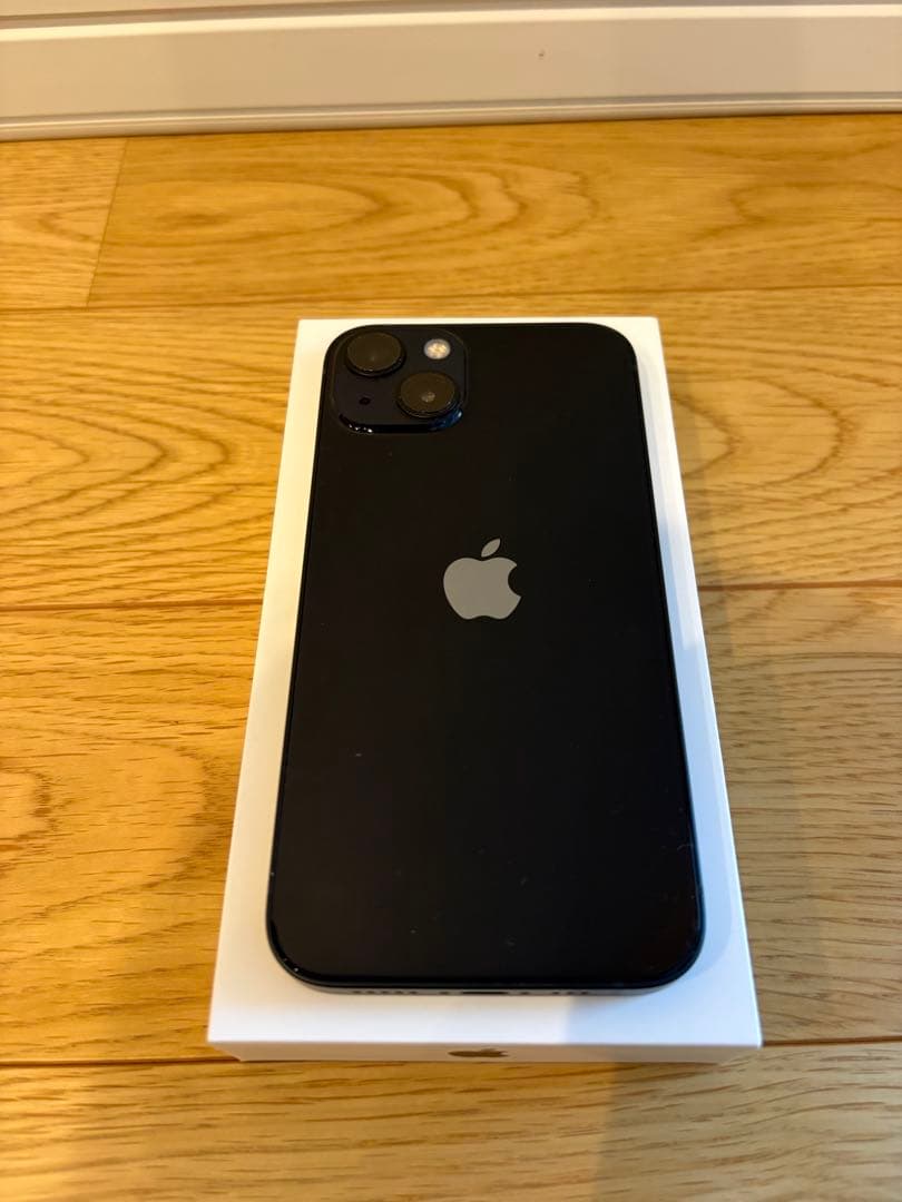 Apple iPhone 13 ブラック 本体（箱付き）美品
