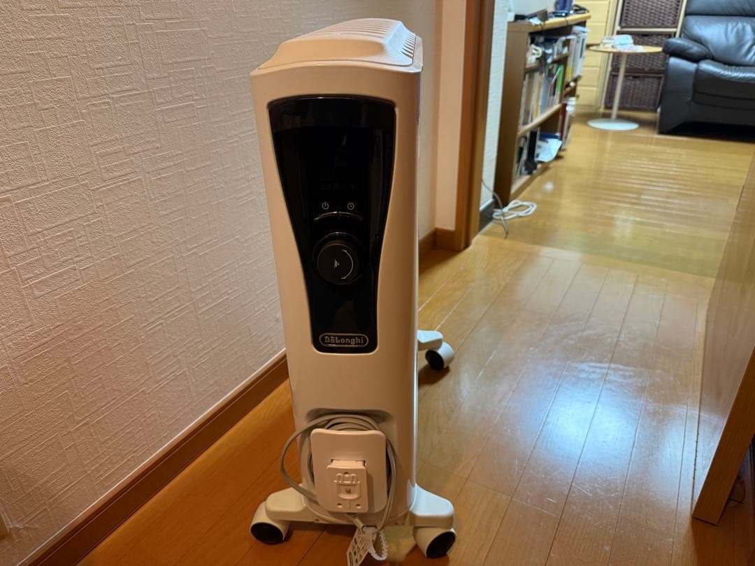 デロンギ オイルヒーター RHJ65L0915 ユニカルド　約5万円で購入
