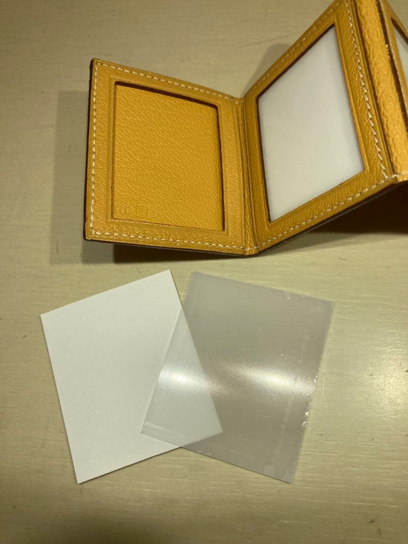 エルメス　ミニフォトフレーム　6枚用　イエロー　HERMES ギフト対応可能