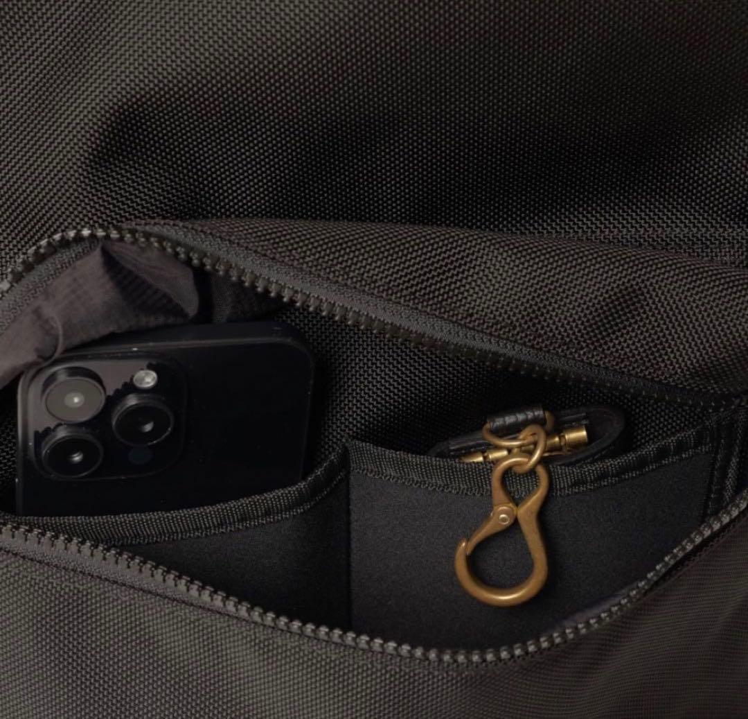 ロハスタイル湘南 ROUNDHOUSE CORDURA リュック30L ovyz