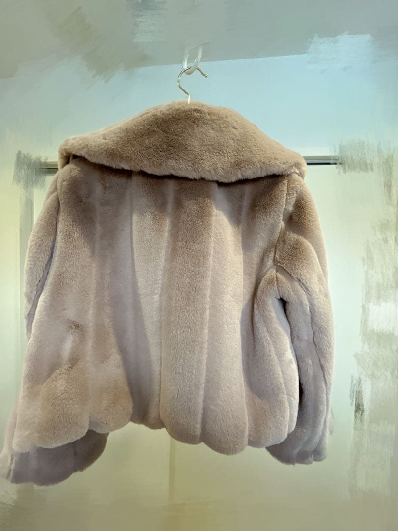 Winter Love Faux Fur Coat Mサイズ