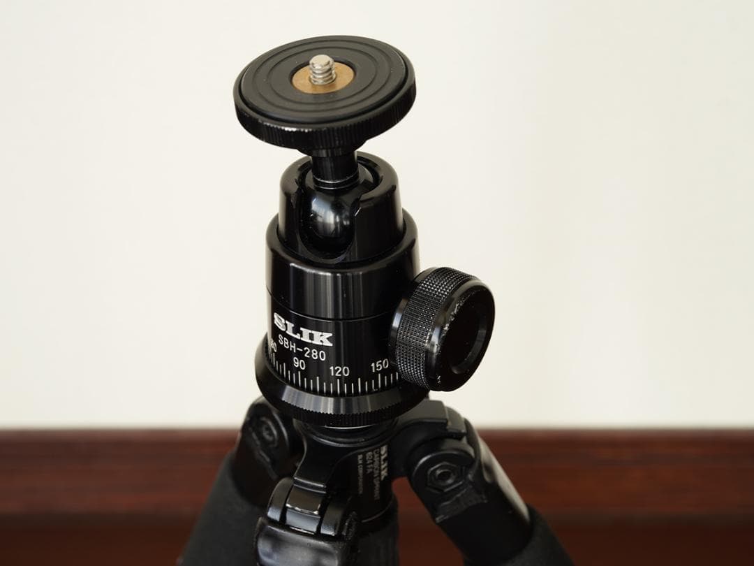 SLIK スリック 雲台付きカーボン三脚 軽量 旅行 カーボン製 ケース付き