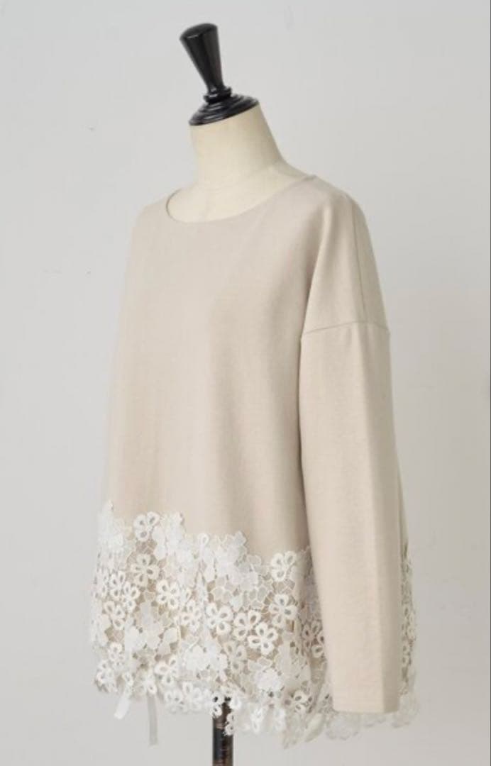 BEARDSLEY裾レースコットンカットソー
