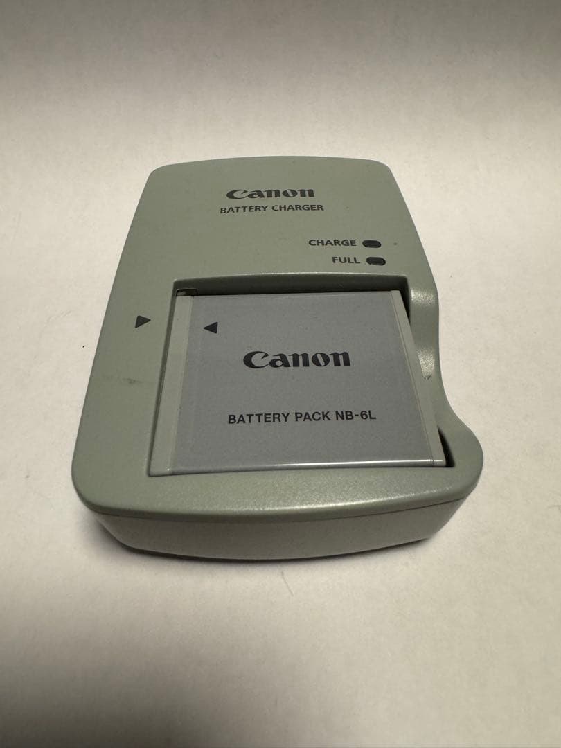 Canon IXY DIGITAL 200F コンパクトデジタルカメラ充電器付き