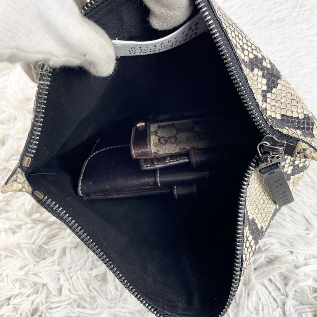 美品 メゾンマルジェラ レザー クラッチバッグ パイソン 4ステッチ グレー