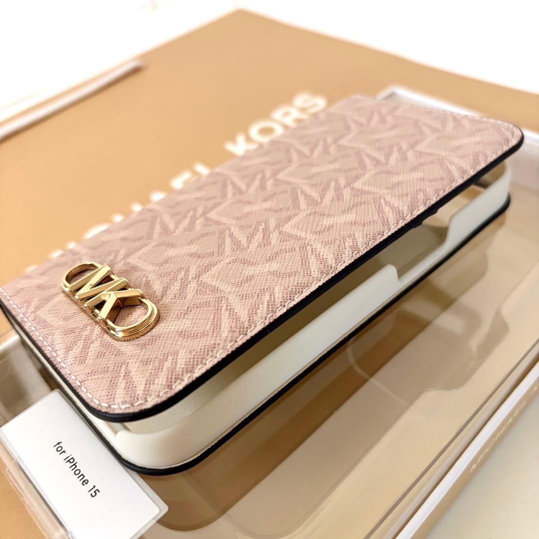 マイケルコース☆新品☆ FOLLIO 手帳型 iPhone 15ケース/ピンク