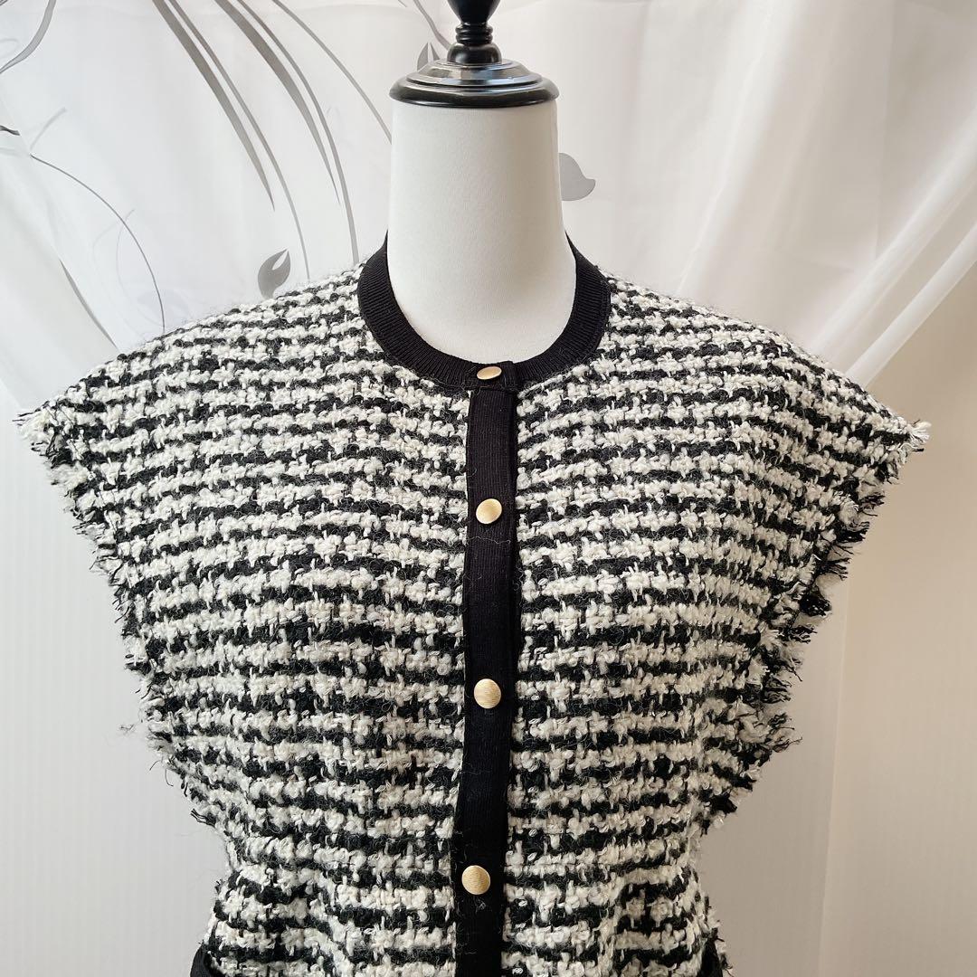 美品 トゥモローランド ツィード フレンチスリーブジレ ブラック S