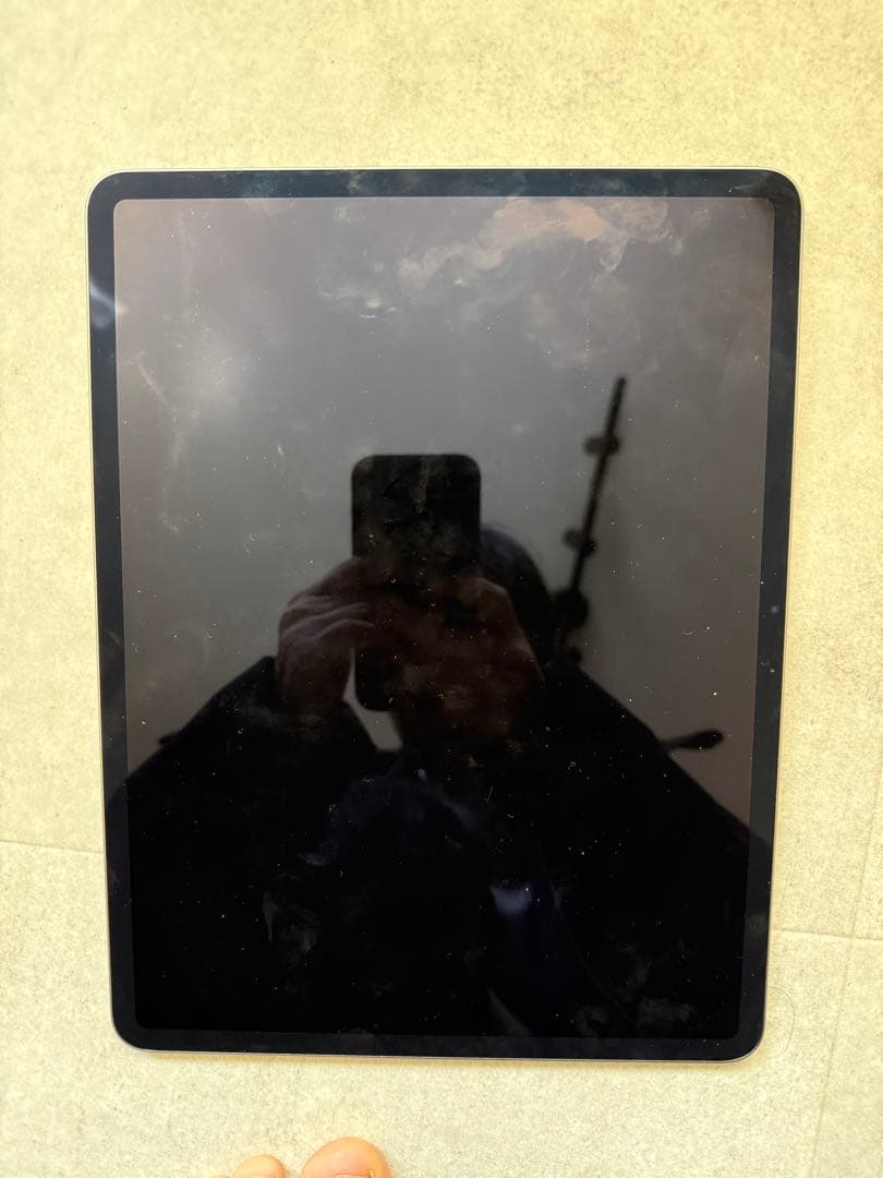 くまApple iPad air m2 13インチスペースグレー 本体