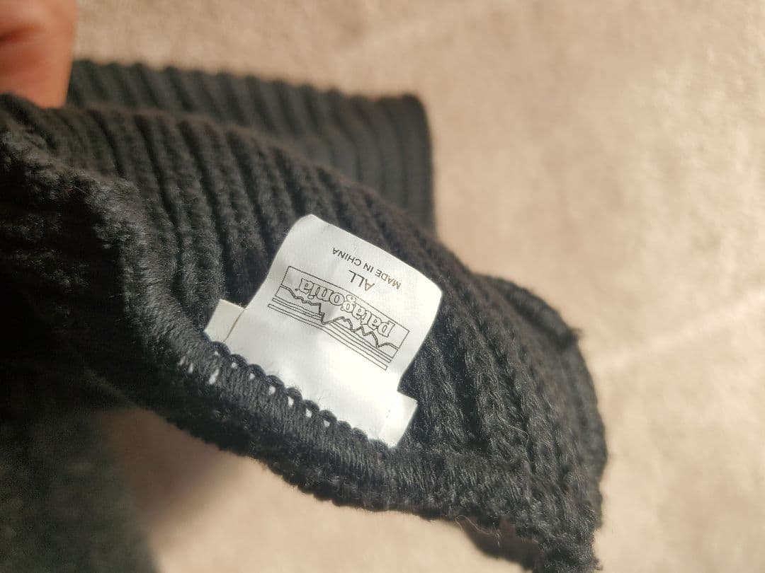 patagonia ラブルビーニー　つば付き ニット帽　ビーニー ２点セット