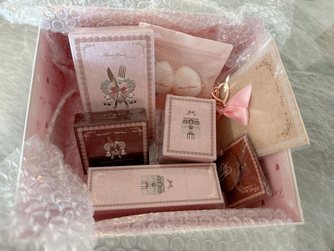 ラスト1点‼️新品　フラワーノーズ　スウィーティーベア　ボックス　中身付き