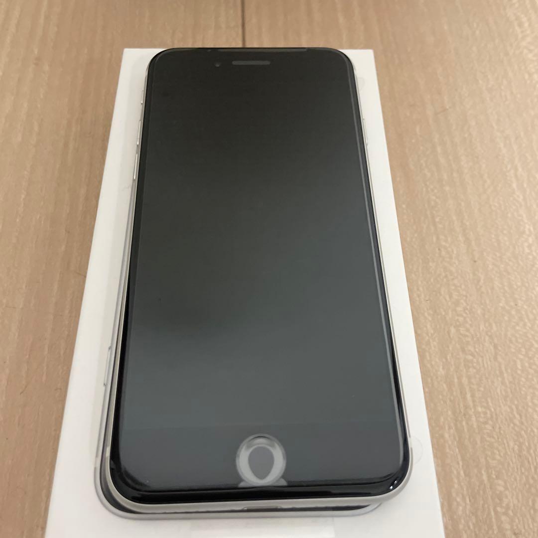 iPhoneSE第二世代 64GB