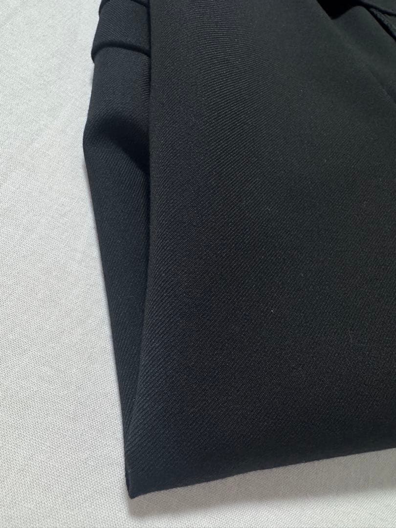 mizuiro ind ディープVネックワイドベスト ブラック