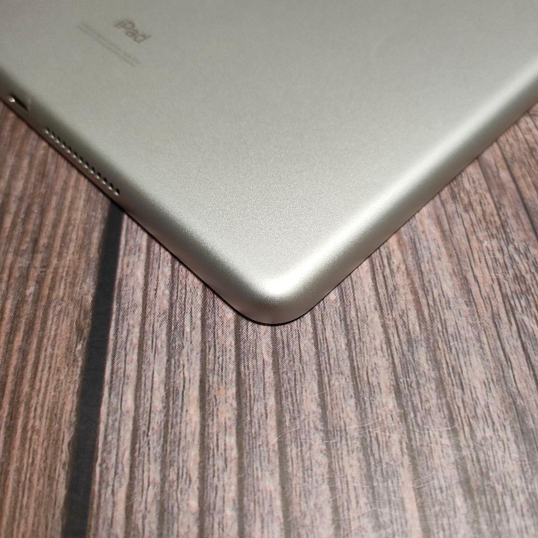 iPad 第7世代 32GB シルバー 美品