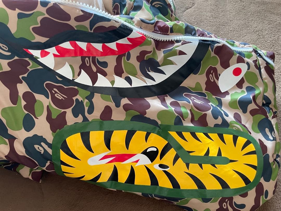 adidas APE迷彩柄 フード付きジャケット