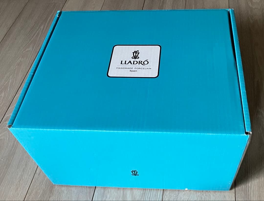 ⭐️新品⭐️リヤドロ 5460 乗せてあげる 犬 花 女の子 陶器 正規箱付