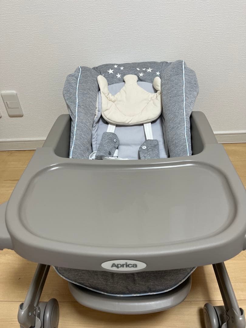 ベビザラス限定デザイン　Aprica ハイローチェア グレー 星柄デザイン