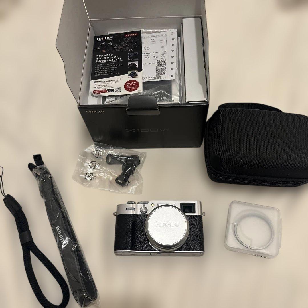 【美品】fujifilm X100VI シルバー おまけ付き