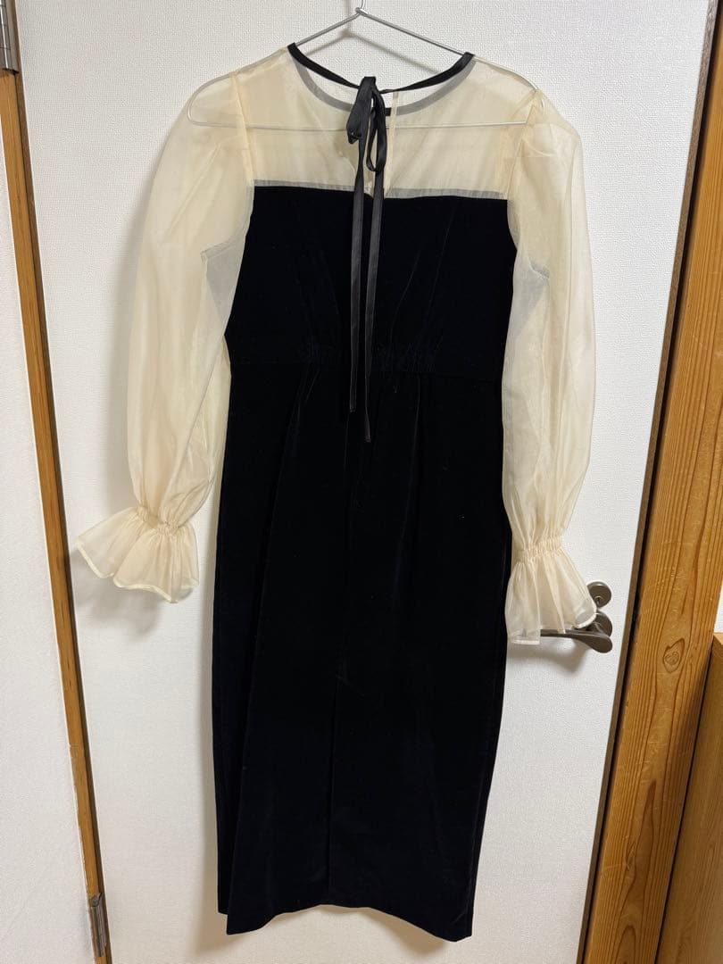 【ゆ】SALON by Chico タイトドレス 黒・クリーム
