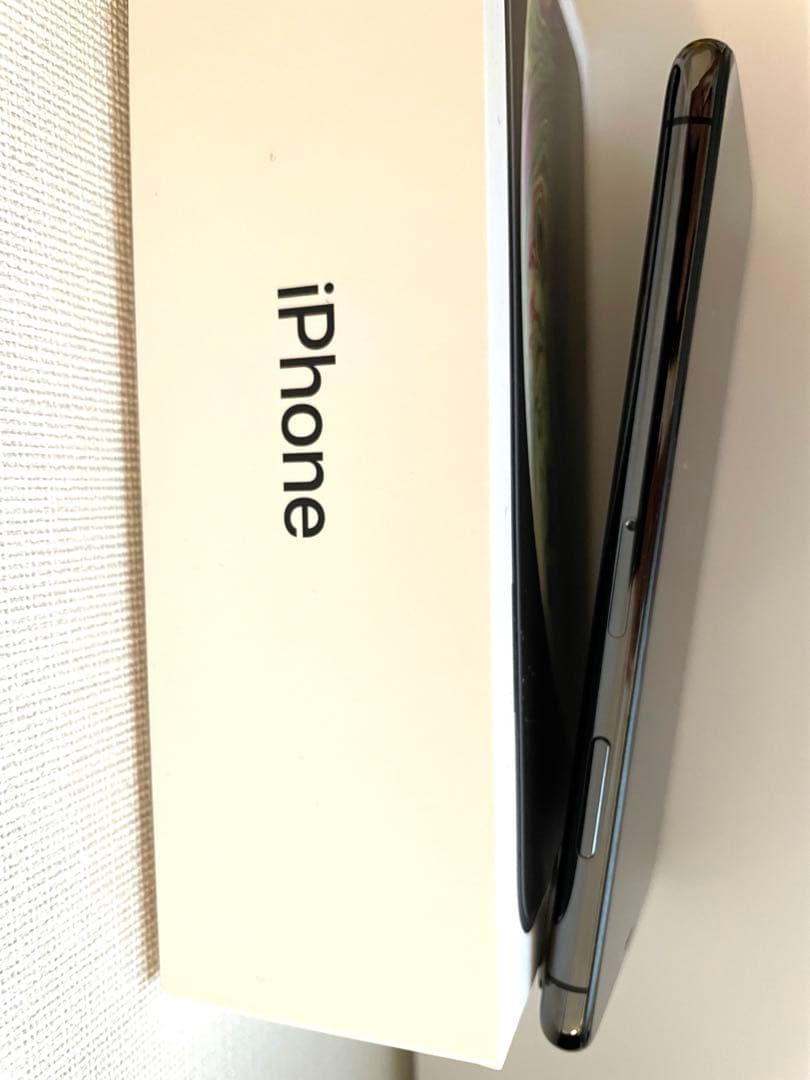 iPhone xs 64gbスペースグレー バッテリー75※新品未使用の付属品付