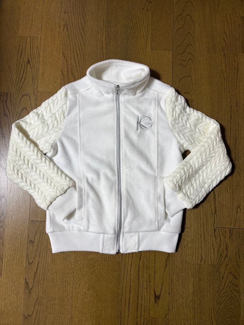 ゴルフウェア　レディース　セットアップ