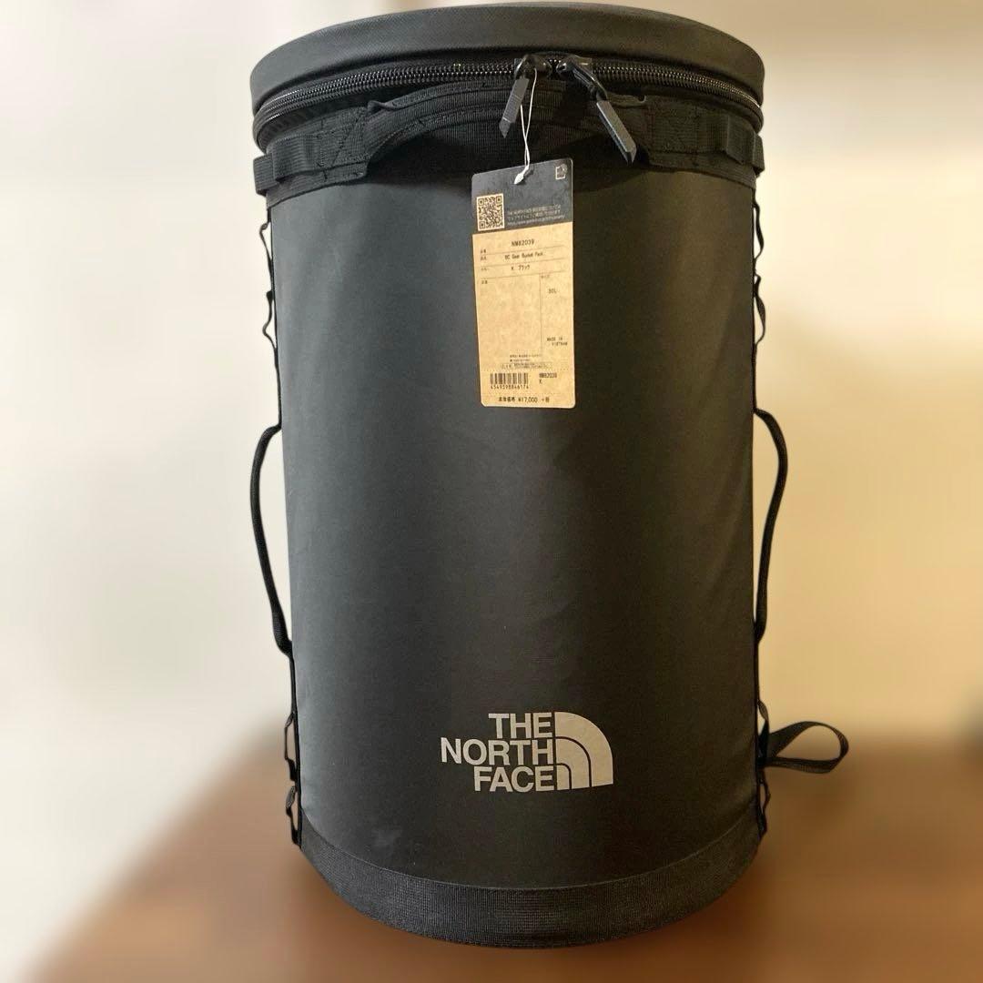 希少新品　ノースフェイス　ギアバケットパック　30L 座れるリュック　黒