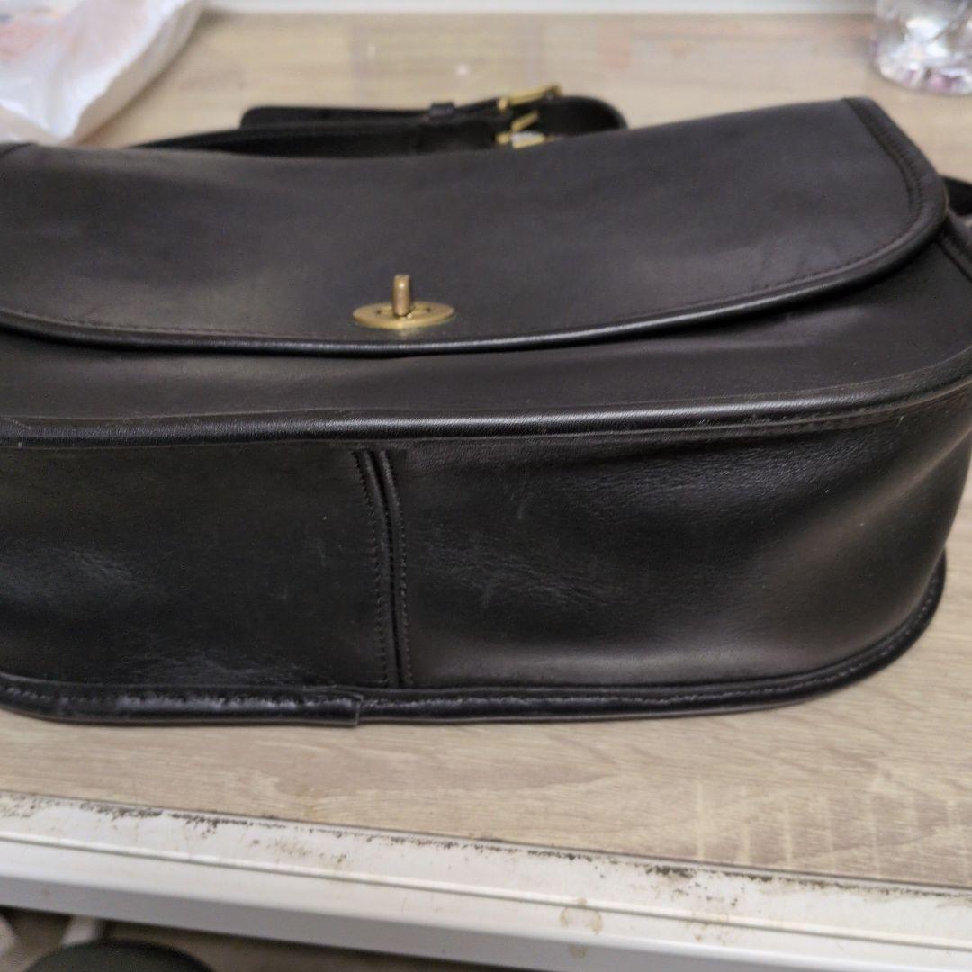 coach ターンロック　ショルダーバッグ　ブラック　レザー