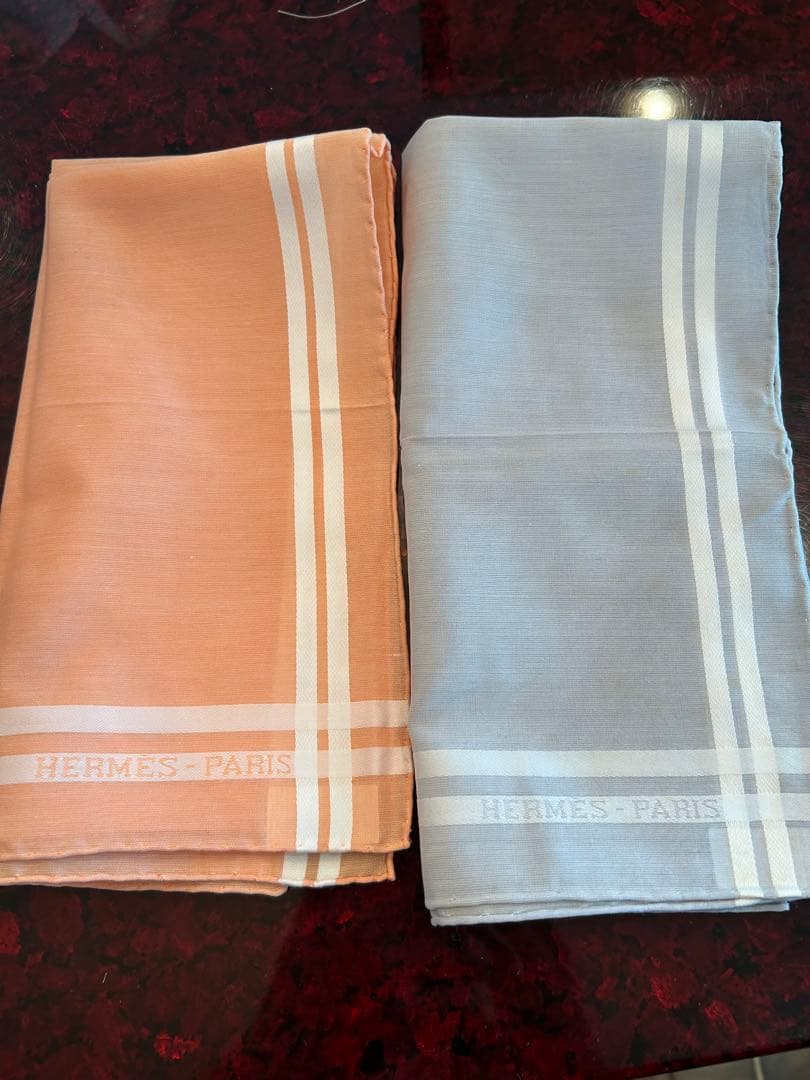 2枚新品未使用HERMES ストライプハンカチ 2色セットシール付き