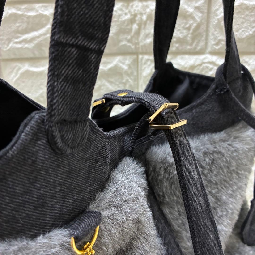 デニムリメイク　ハートキー付キューブバック　ファーとブラックデニム⭐︎横長タイプ