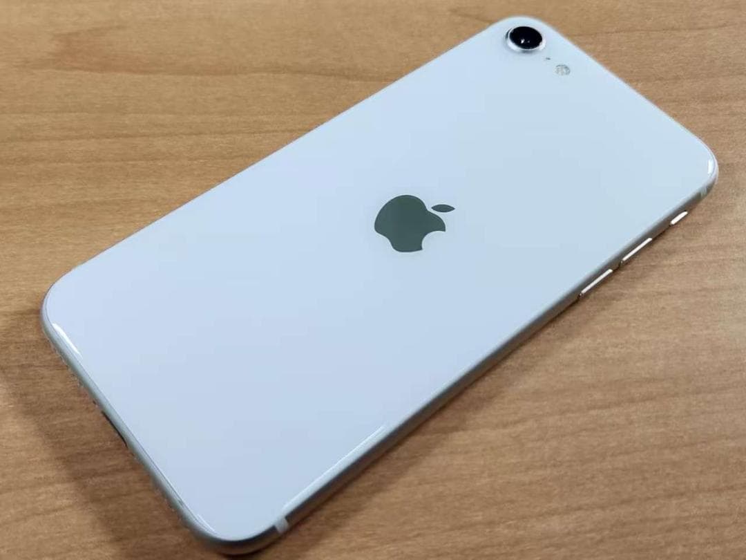 020500D iPhone SE A2782 第3世代 64GB