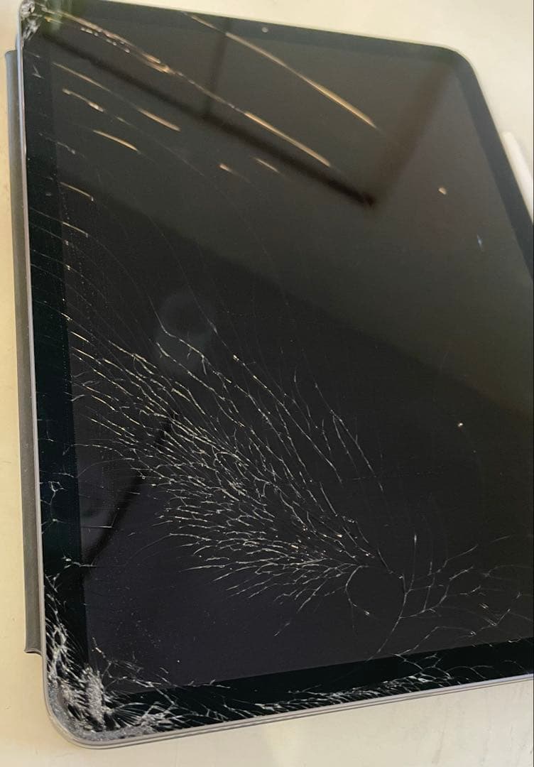 iPad Air (第4世代) 256GBスペースグレイ99% 画面割れ セット