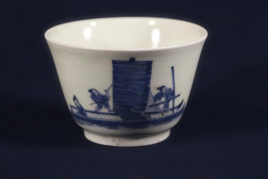 503　古伊万里染付江戸期帆掛和舟図猪口　無傷美品　江戸中期