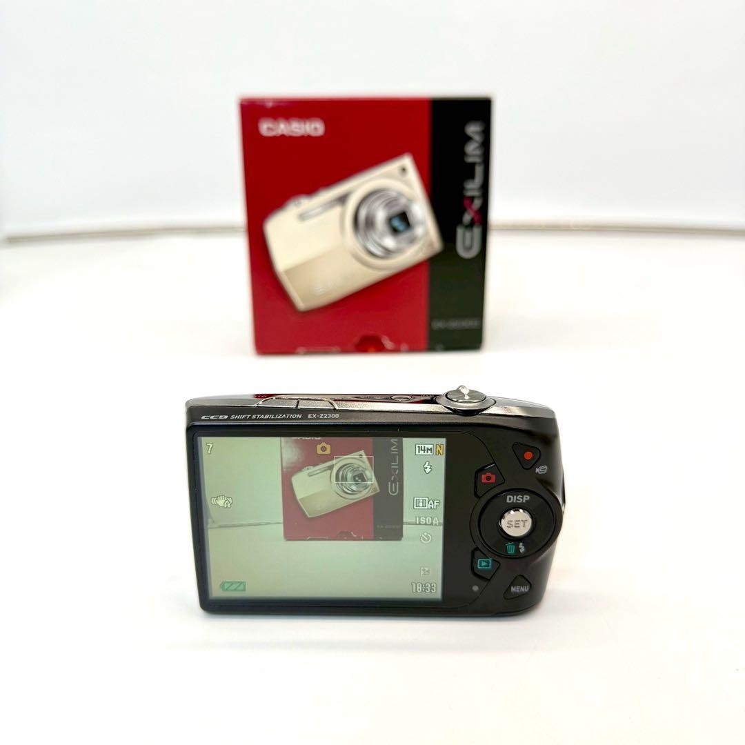 CASIO EXILIM EX-Z2300 デジタルカメラ　カシオ　コンデジ