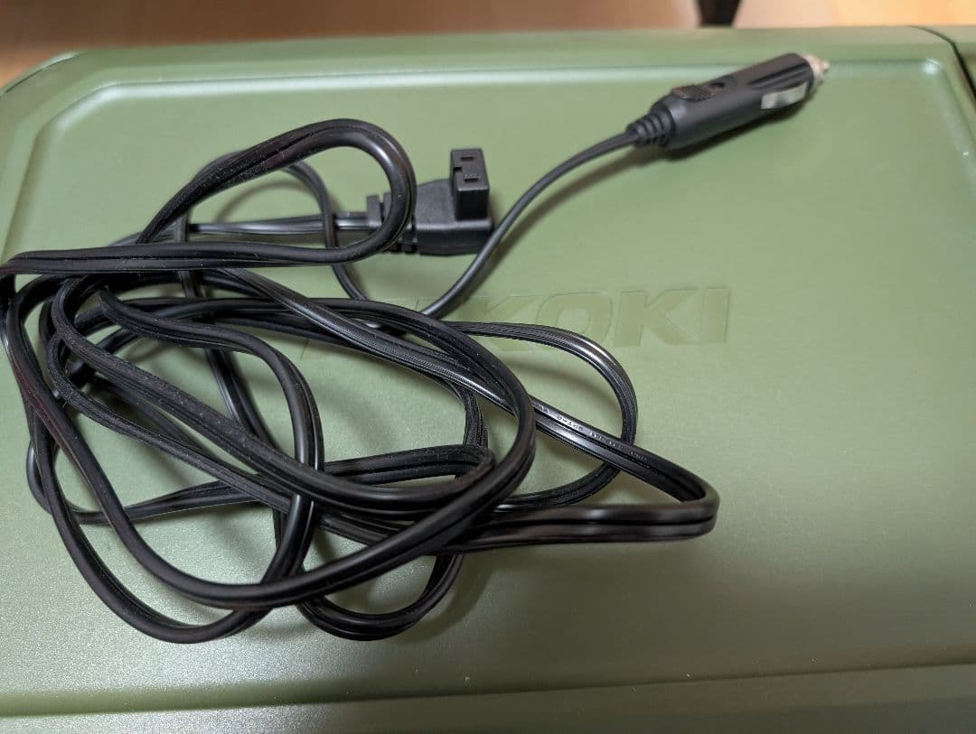 HIKOKI 冷温庫　UL18DBA(WMGZ)　バッテリー2個付き