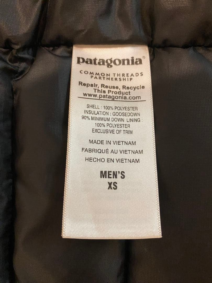 patagonia ダウンベスト ブラック