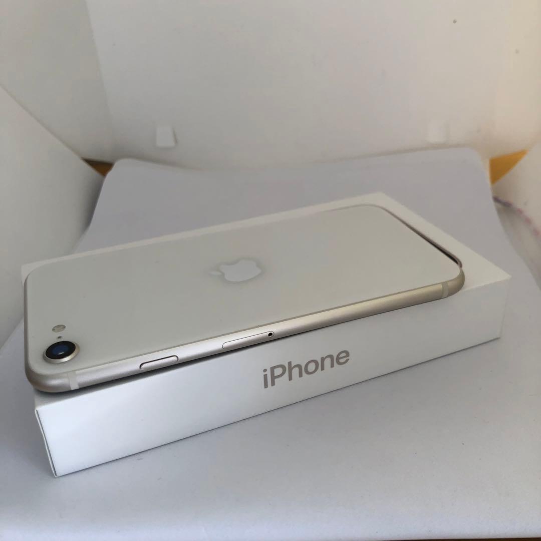 【極美品】iPhone SE3 64GB SIMフリー 【即発送】 【付属品】