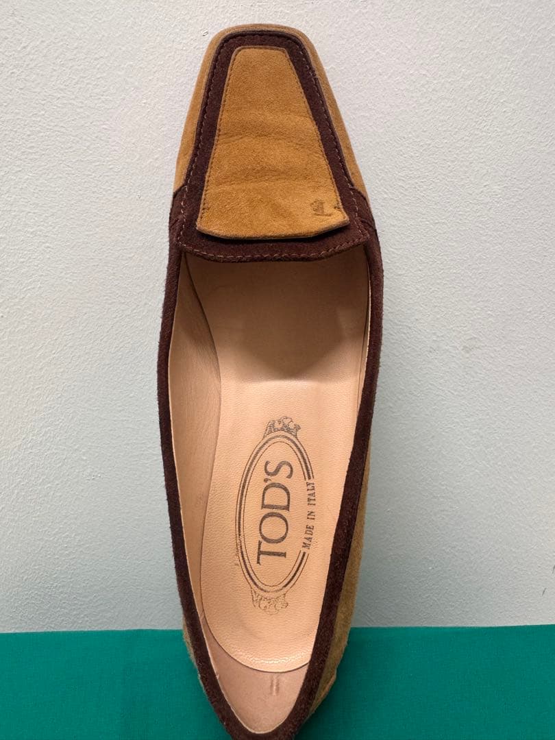 TOD’Sトッズスエードローファー37 ブラウン×キャメルイタリア製 箱・袋なし