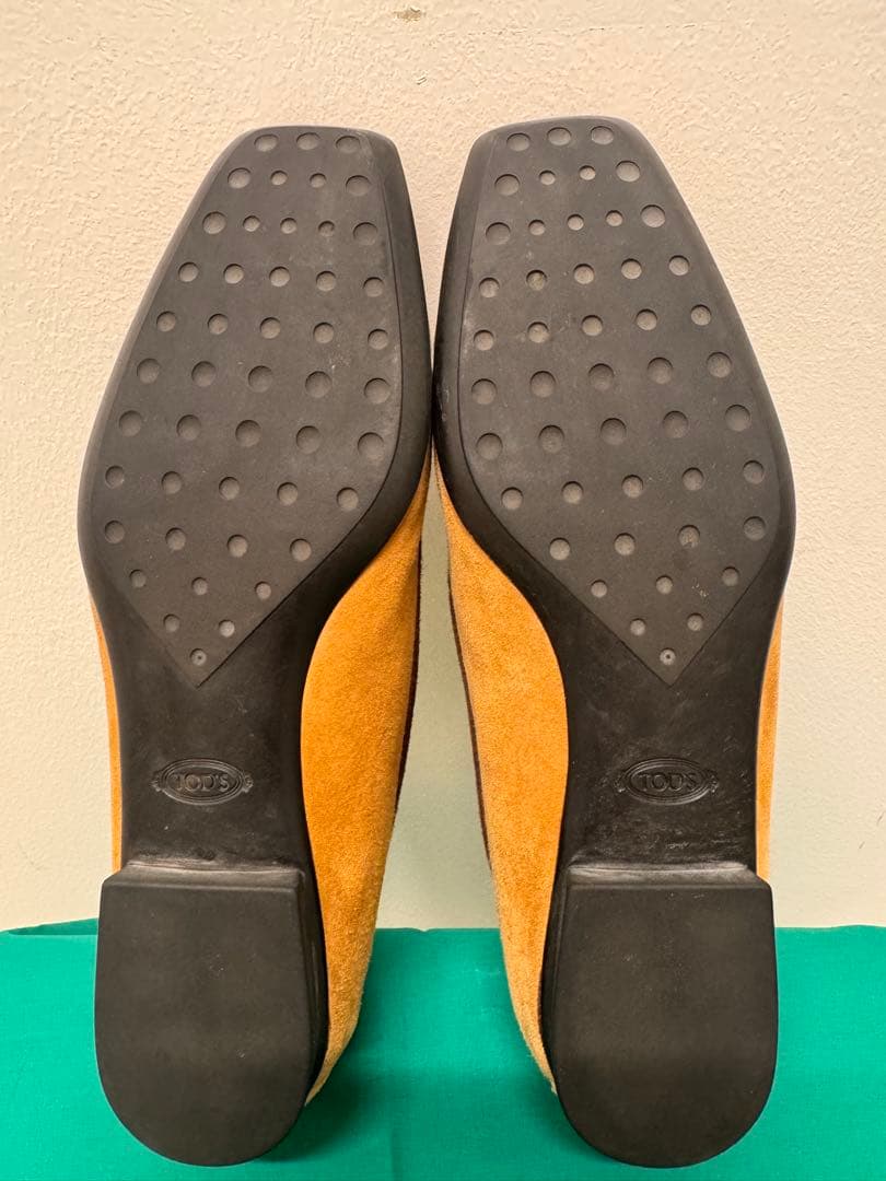 TOD’Sトッズスエードローファー37 ブラウン×キャメルイタリア製 箱・袋なし